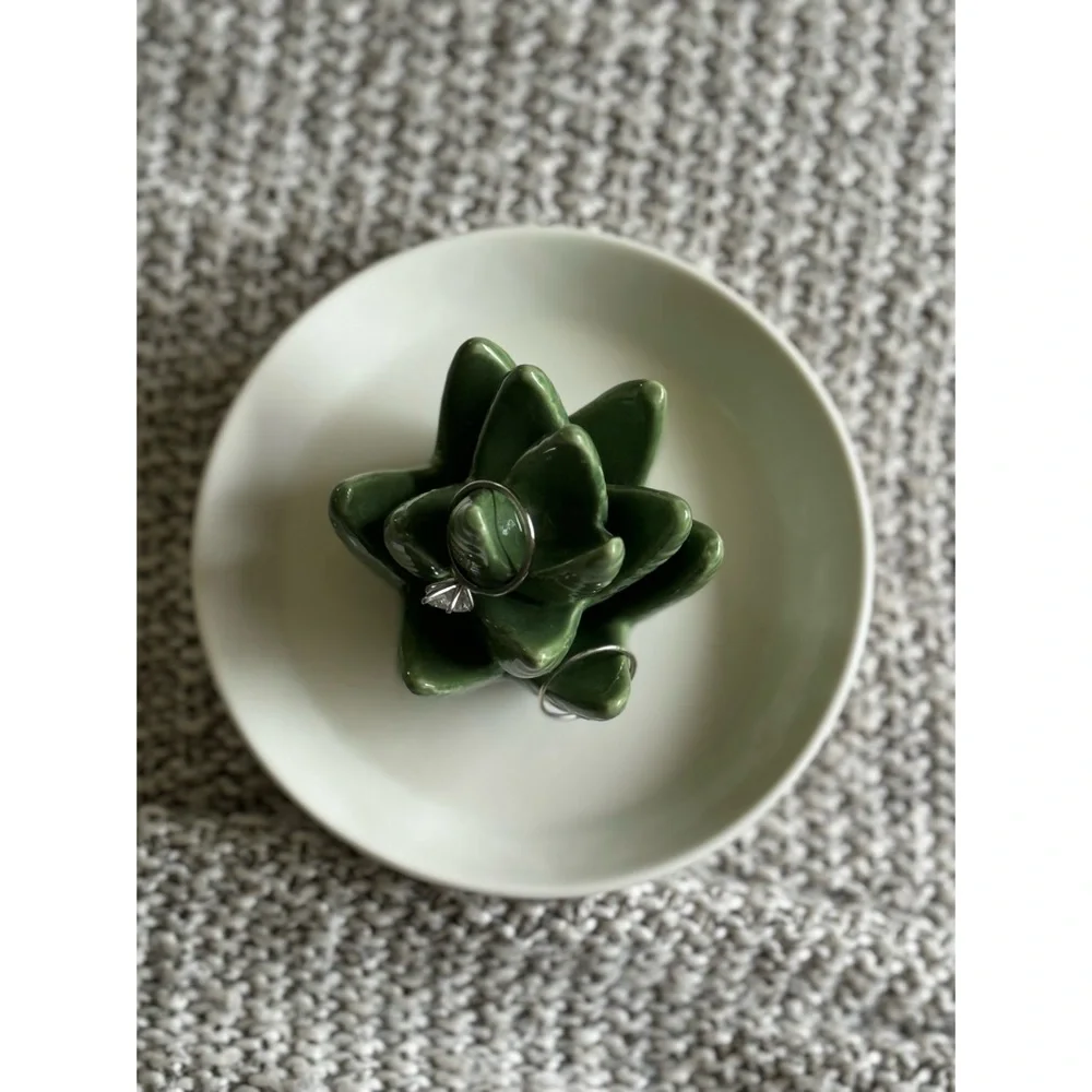 Succulent Ring Holder
